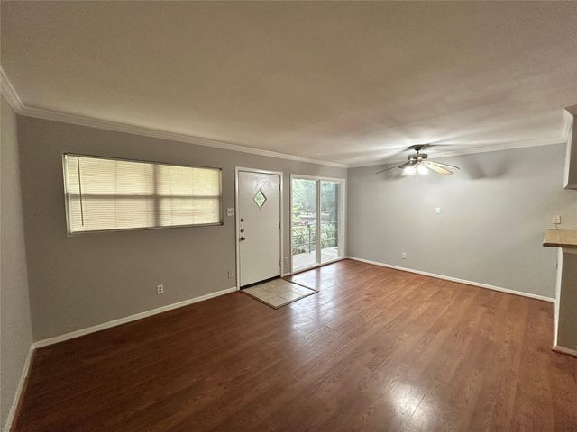 807 Heights Boulevard 8, Houston, TX 77007