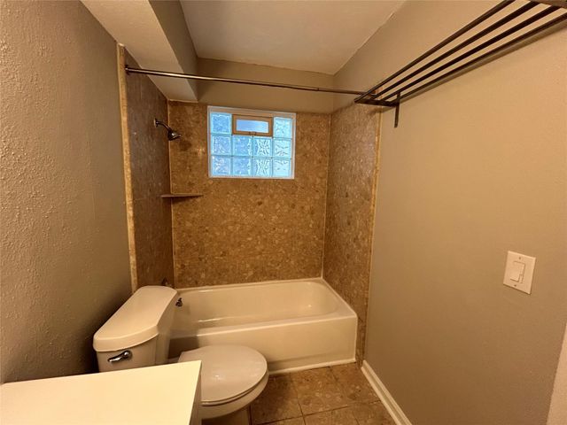 807 Heights Boulevard 8, Houston, TX 77007