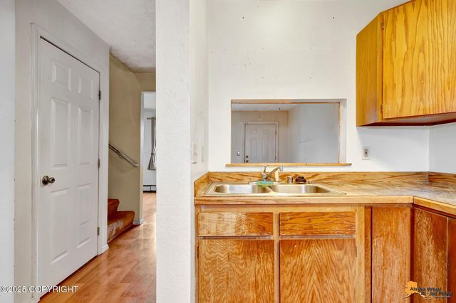 10412 Thimble Berry Drive, Anchorage, AK 99515