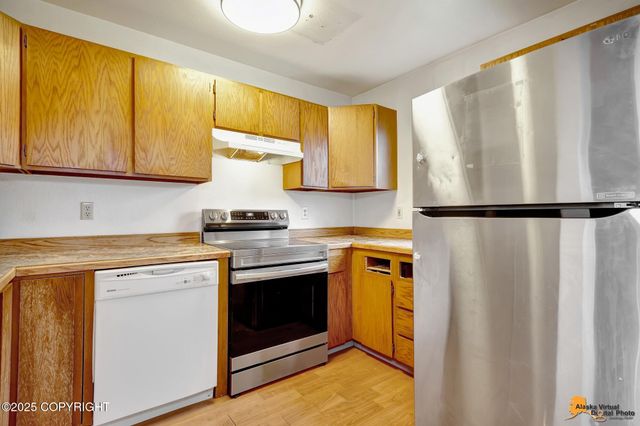 10412 Thimble Berry Drive, Anchorage, AK 99515