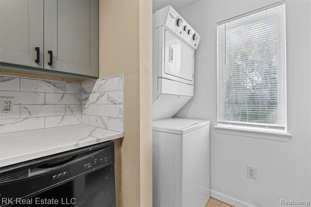 804 Brandon Avenue, Pontiac, MI 48340