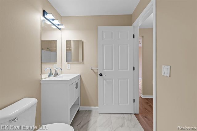 804 Brandon Avenue, Pontiac, MI 48340