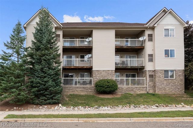 804 Brandon Avenue, Pontiac, MI 48340