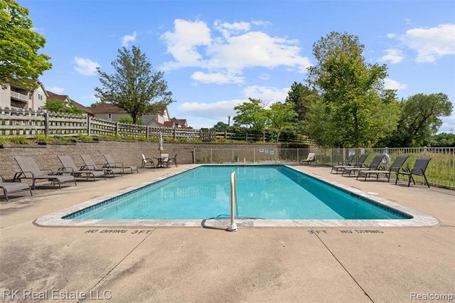 804 Brandon Avenue, Pontiac, MI 48340