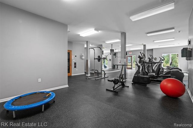 804 Brandon Avenue, Pontiac, MI 48340