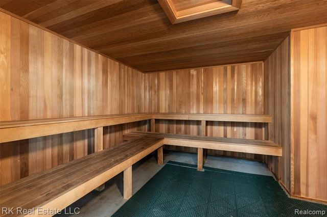 804 Brandon Avenue, Pontiac, MI 48340