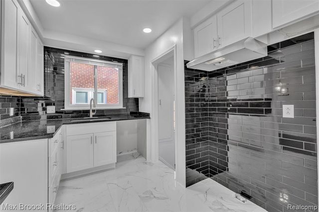 1257 S. Eton, Birmingham, MI 48009