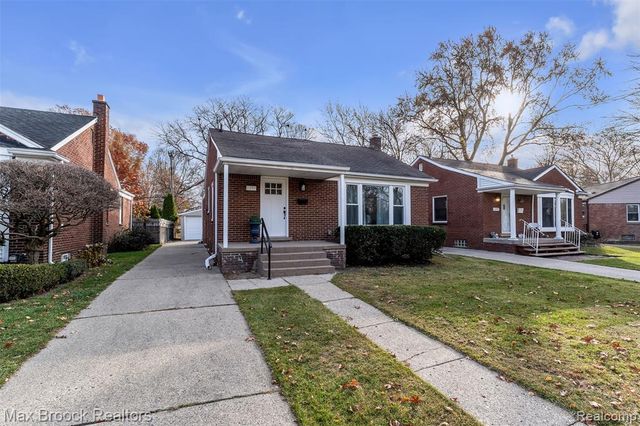 1257 S. Eton, Birmingham, MI 48009