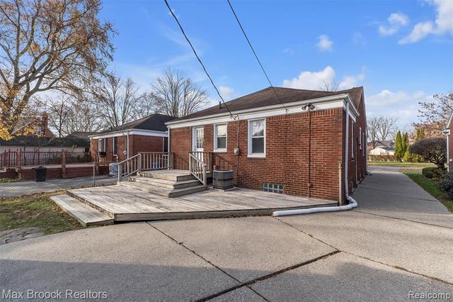 1257 S. Eton, Birmingham, MI 48009