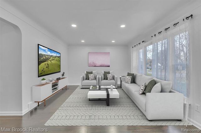 1257 S. Eton, Birmingham, MI 48009