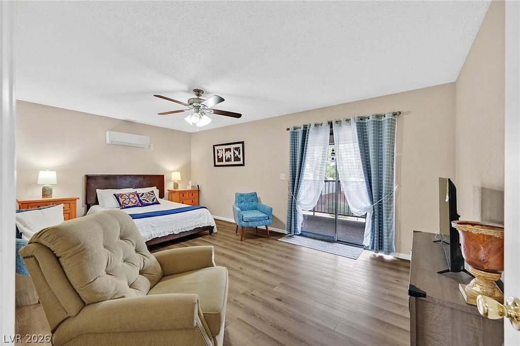 Image 13 of property listing at 100 South Crestline Drive 65, Las Vegas, NV 89107