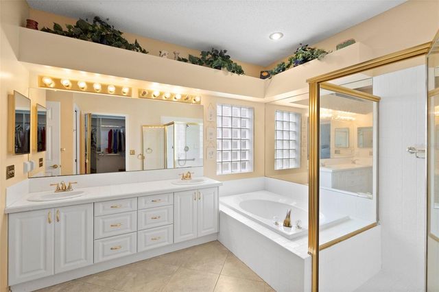 1040 DARTFORD DRIVE, Tarpon Springs, FL 34688