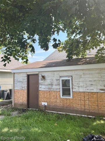 1700 Delaware Avenue, Flint, MI 48506