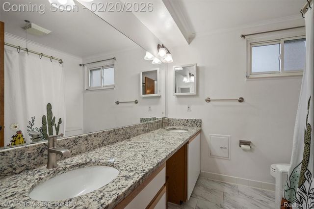 41133 Ivywood Lane, Plymouth Charter Township, MI 48170