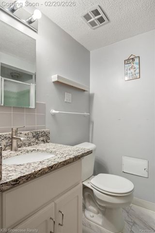 41133 Ivywood Lane, Plymouth Charter Township, MI 48170