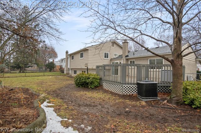 41133 Ivywood Lane, Plymouth Charter Township, MI 48170