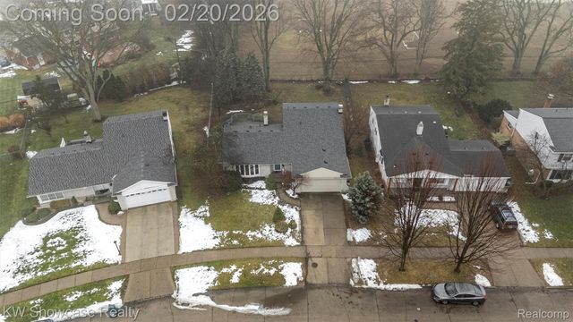 41133 Ivywood Lane, Plymouth Charter Township, MI 48170