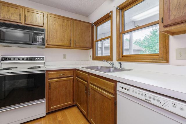 3741 Baybridge Lane, Dublin, OH 43016