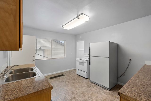 2115 W Dean Ave, Spokane, WA 99201