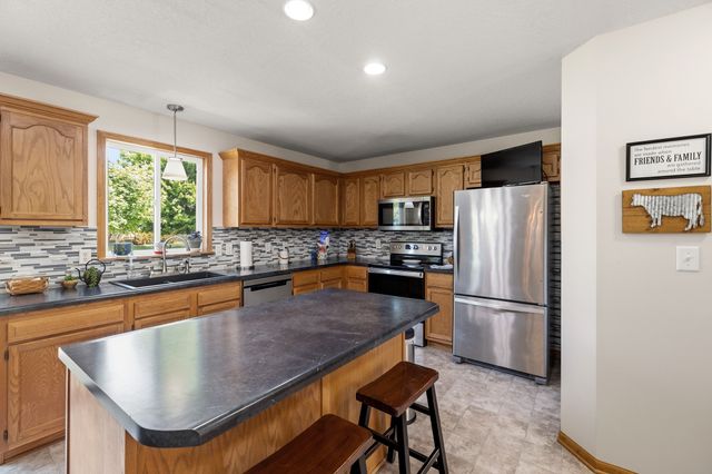 735 SE Melrose Drive, Waukee, IA 50263
