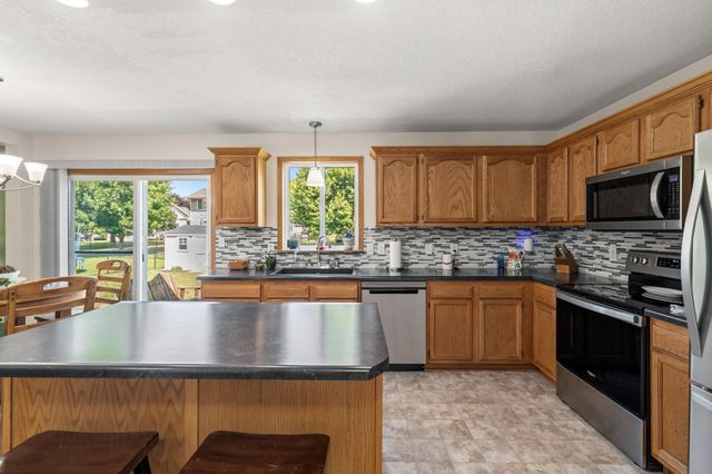 735 SE Melrose Drive, Waukee, IA 50263