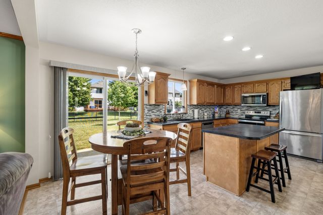 735 SE Melrose Drive, Waukee, IA 50263