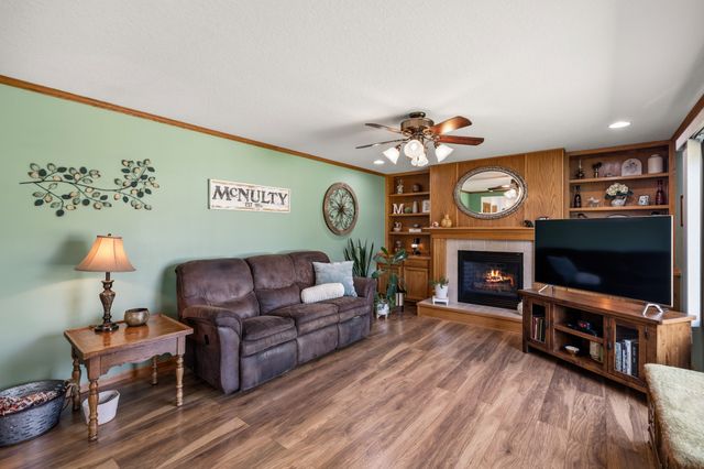 735 SE Melrose Drive, Waukee, IA 50263