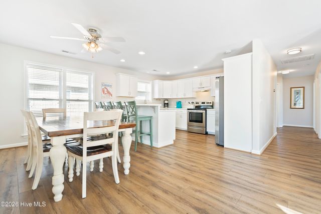 206 Greenville Avenue Unit A, Carolina Beach, NC 28428