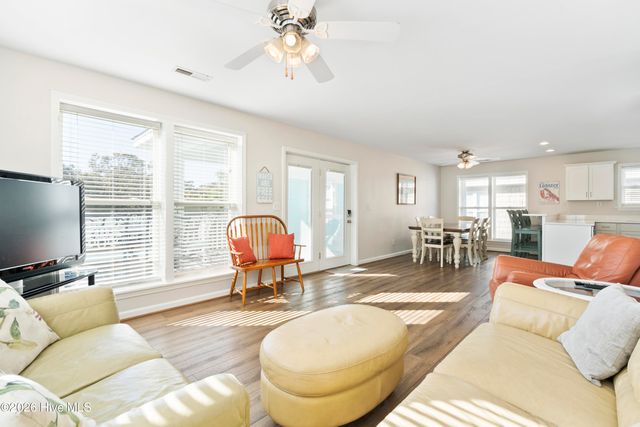 206 Greenville Avenue Unit A, Carolina Beach, NC 28428