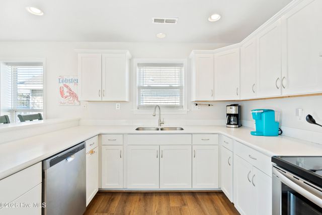 206 Greenville Avenue Unit A, Carolina Beach, NC 28428