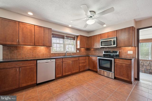 258 HOPEWELL RD, Medford, NJ 08055