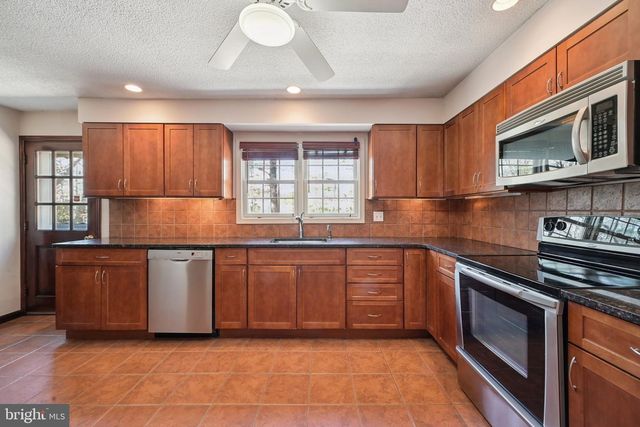 258 HOPEWELL RD, Medford, NJ 08055