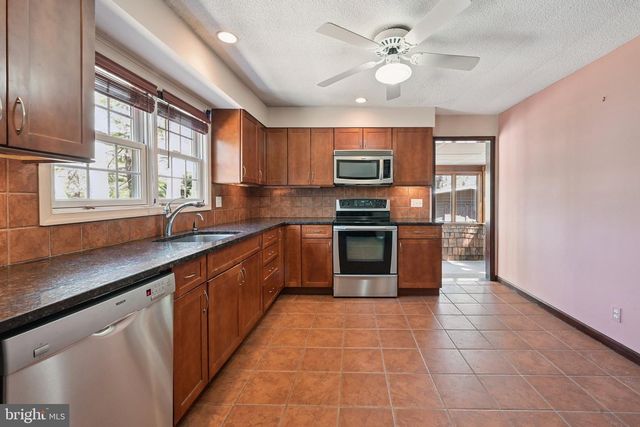 258 HOPEWELL RD, Medford, NJ 08055