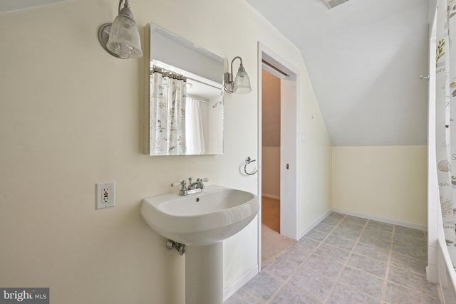 258 HOPEWELL RD, Medford, NJ 08055