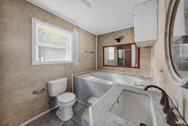 295 CR 3540, Hawkins, TX 75765