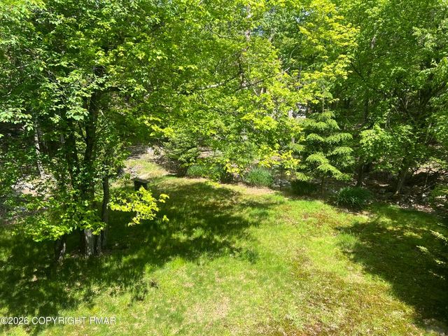 15 Chalet Court, Kidder Twp, PA 18624