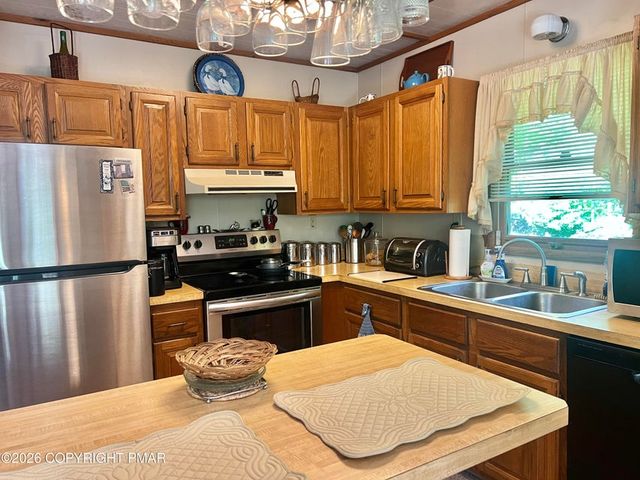 15 Chalet Court, Kidder Twp, PA 18624