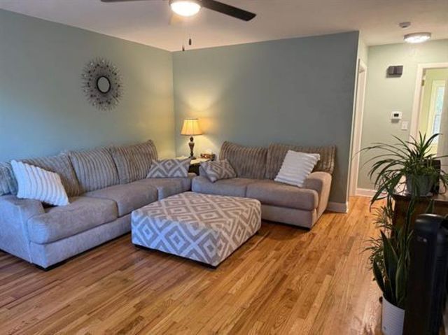 6320 John Street, Loves Park, IL 61111