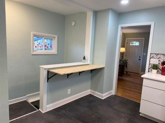 6320 John Street, Loves Park, IL 61111