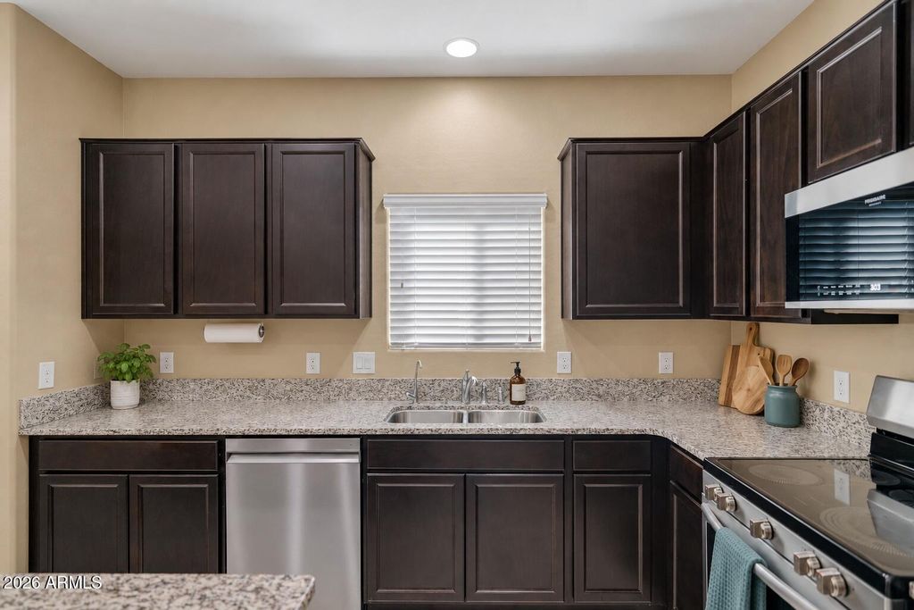 41317 W WILLIAMS Way, Maricopa, AZ 85138 — photo 5