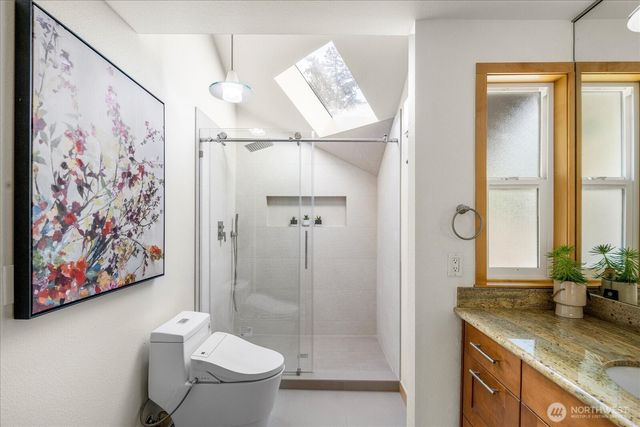 8526 E Mercer Way, Mercer Island, WA 98040