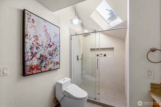 8526 E Mercer Way, Mercer Island, WA 98040