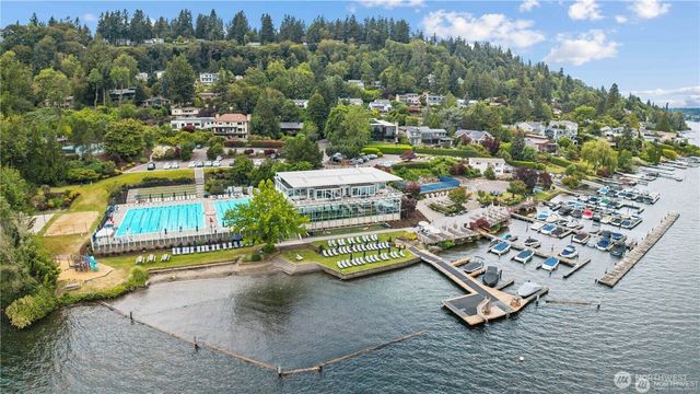 8526 E Mercer Way, Mercer Island, WA 98040