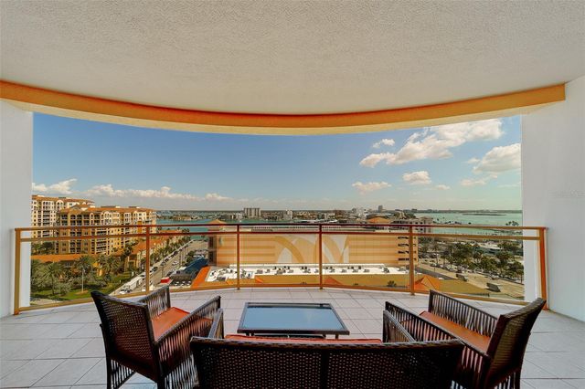 11 BAYMONT STREET 1109, Clearwater Beach, FL 33767