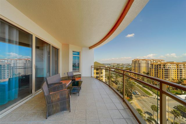 11 BAYMONT STREET 1109, Clearwater Beach, FL 33767