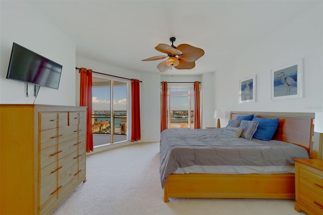 11 BAYMONT STREET 1109, Clearwater Beach, FL 33767