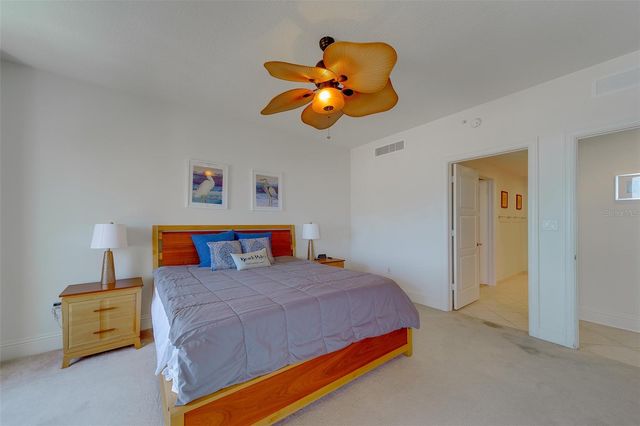 11 BAYMONT STREET 1109, Clearwater Beach, FL 33767