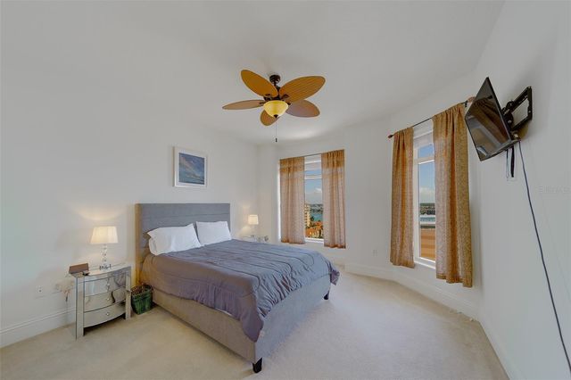 11 BAYMONT STREET 1109, Clearwater Beach, FL 33767