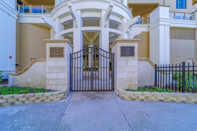 11 BAYMONT STREET 1109, Clearwater Beach, FL 33767