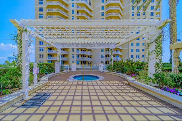 11 BAYMONT STREET 1109, Clearwater Beach, FL 33767
